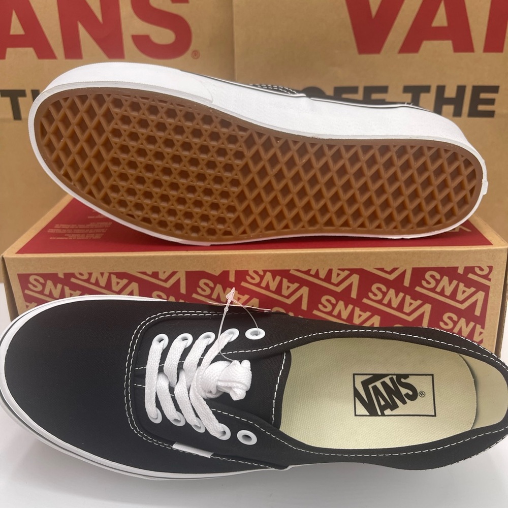 Vans Men’s Authentic Stacked
Canvas Black/True W Platform Sneakers
VN0A5KXXBMX - Picture 14 of 16